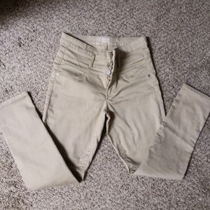 🌟Khaki No Boundries Skinny Pants Size 9🌟